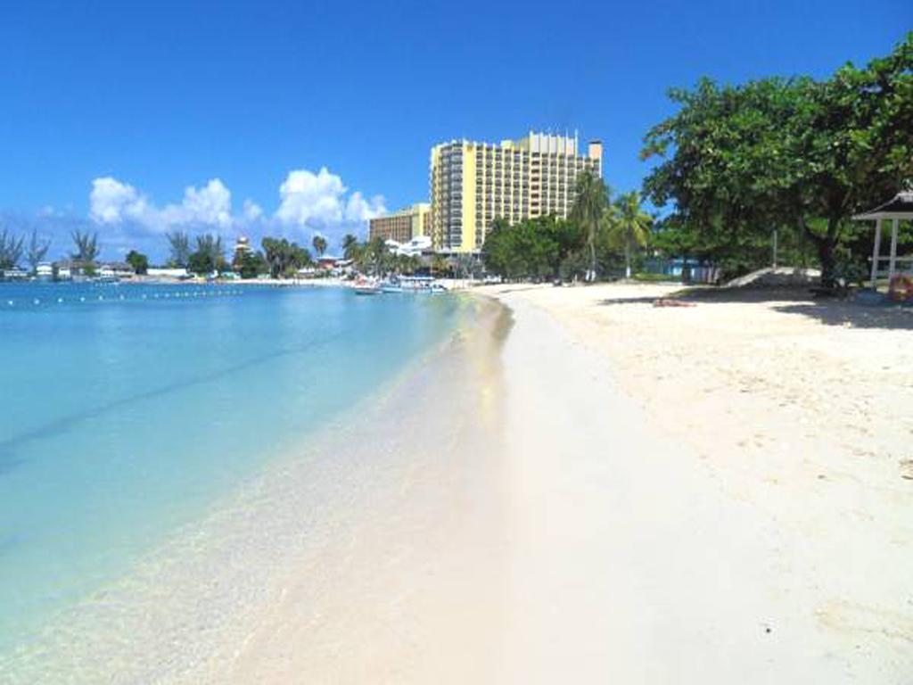 Turtle Beach Towers Apt 22 C - Ocho Rios Exterior foto